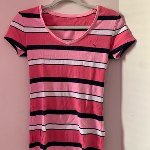 Tommy Hilfiger v neck